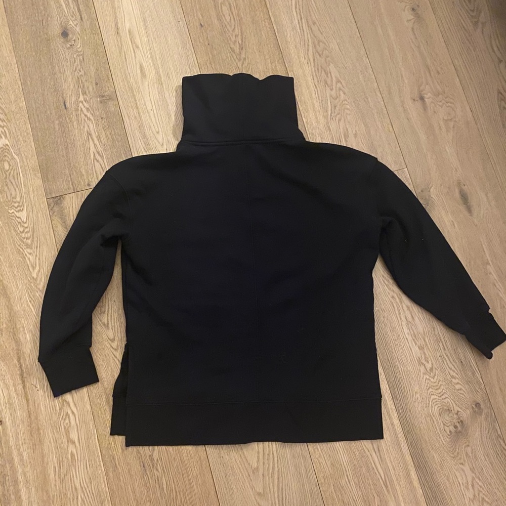 Athleta funnel neck black sweatshirt